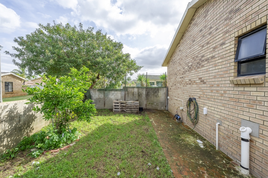 2 Bedroom Property for Sale in Protea Heights Western Cape